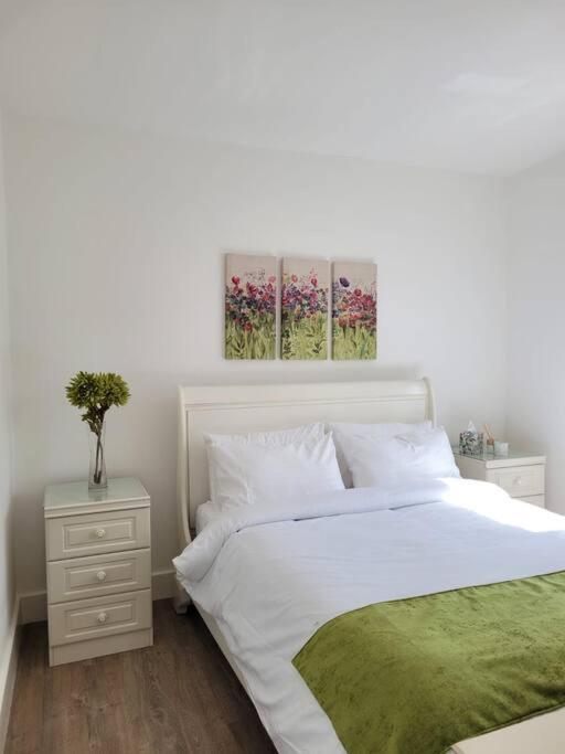 Southall Inn - Near Heathrow Экстерьер фото
