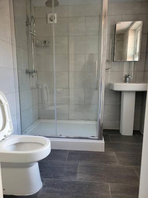 Southall Inn - Near Heathrow Экстерьер фото